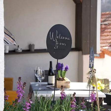 Charmantes Luxus Maisonette- *