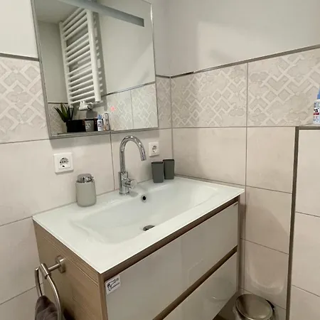 Appartement Charmantes Luxus Maisonette- *